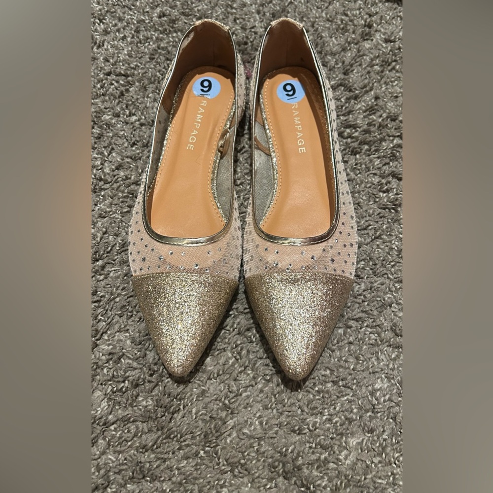 Rampage Gold Flats Sz 9
